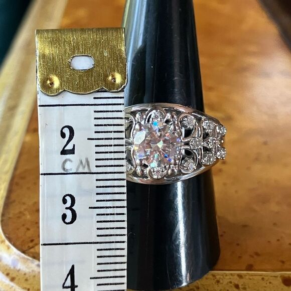Genuine Moissanite Sterling Silver Ring Size 9 - Picture 8 of 10